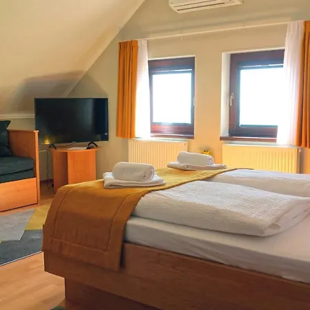 Ferenc Vendeghaz Tihany