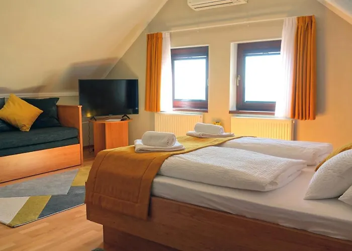 Ferenc Vendeghaz Tihany